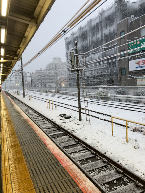 雪の日の中野駅